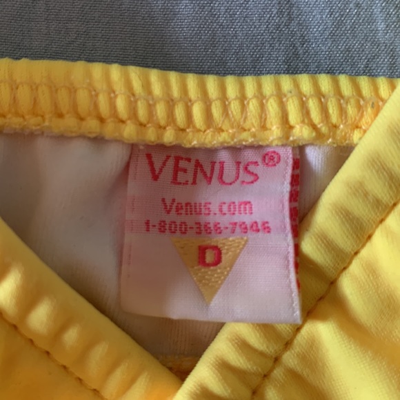 YELLOW - Venus Bikini Wrap Top Sz D - Picture 2 of 5